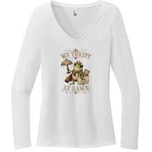 Load image into Gallery viewer, White - DT135 - FRONT